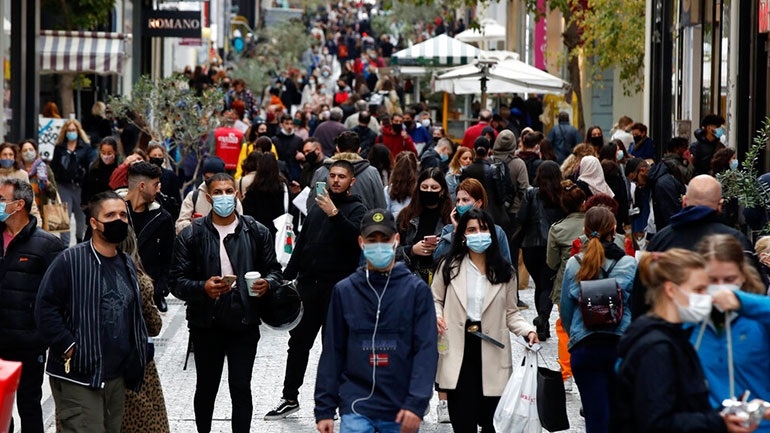 lockdown-ta-dyo-senaria-gia-to-anoigma-tou-lianemporiou-ti-tha-ginei-me-tis-ekklisies