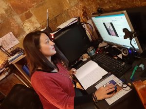 kouventa-na-ginetai-me-tin-evgenia-athina-foi-apopse-stis-21-30-kai-kathe-triti-vrady