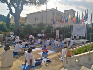 sto-mouseio-marathoniou-dromou-giortase-i-presveia-tis-indias-tin-7i-pagkosmia-imera-giogka